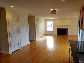 Spacious House For Rent, 16 Paddock Ln, Middletown, Ri 02842 in Middletown, RI (Photo 11 of 12)