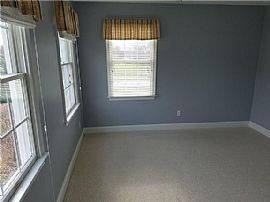 Spacious House For Rent, 16 Paddock Ln, Middletown, Ri 02842 in Middletown, RI (Photo 4 of 12)