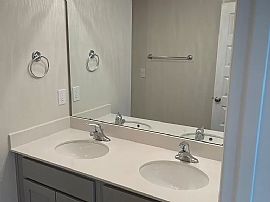 105 Pointe Haven Ct Sw, Huntsville, Al 35824 in Huntsville, AL (Photo 4 of 12)