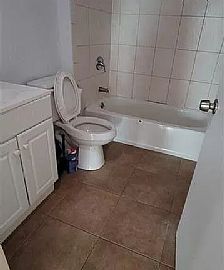 536 Laurel Ave, Bridgeport, Ct 06605 in Bridgeport, CT (Photo 4 of 6)