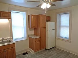 111 Lansing St #b, Bridgeport, Ct 06606 in Bridgeport, CT (Photo 4 of 12)