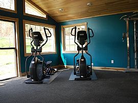 Beautiful 3 Bedroom 2 Baths Home For Rent in Huntington, WV (Photo 2 of 8)