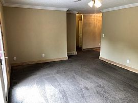 Beautiful 3 Bedroom 2 Baths Home For Rent in Huntington, WV (Photo 5 of 8)