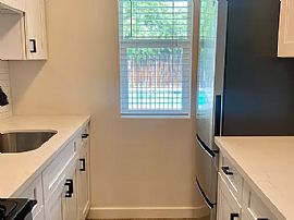 2530 N 3rd St Apt 4, Phoenix, Az 85004 in Phoenix, AZ (Photo 5 of 12)