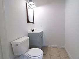 Well Maintained 3 Bedroom and 2 Bathroom in Texas City, TX (Photo 7 of 12)