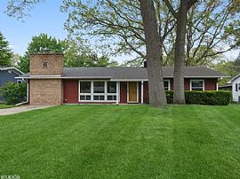 Charming and Great 3 Bedroom Home Furnished Highly Worth The Pr in Michigan City, IN
