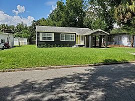 2106 Amelia Ave, Sanford, Fl 32771 in Sanford, FL