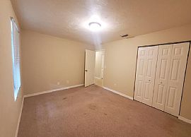 House For Rent  in Fort Myers Beach, FL (Photo 4 of 11)