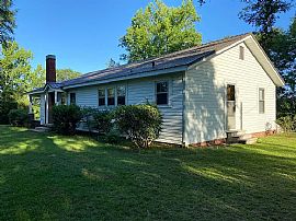 3476 Ford St, Hokes Bluff, Al 35903 in Gadsden, AL (Photo 2 of 12)