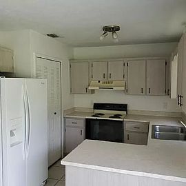 9611 S Orange Blossom Blvd, Sebring, Fl 33875 in Sebring, FL (Photo 3 of 12)