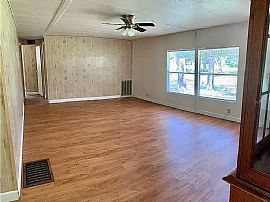 6786 Nw 57th Ave, Ocala, Fl 34482 in Ocala, FL (Photo 3 of 12)