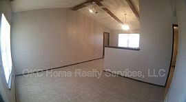 Apartment to Rent in Oklahoma City, OK (Photo 2 of 8)