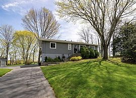 5 Ira St, New Haven, Ct 06512 in New Haven, CT