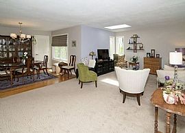 5 Ira St, New Haven, Ct 06512 in New Haven, CT (Photo 3 of 10)