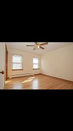 Apartment For Rent in La Grange Park, IL (Photo 2 of 6)