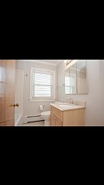 Apartment For Rent in La Grange Park, IL (Photo 3 of 6)