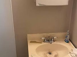 1 Bedroom and a Bathroom in Rochester, NY (Photo 3 of 12)
