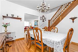 Spacious Single-Family Semi-Detached Colonial Home in Jamaica, NY (Photo 6 of 12)
