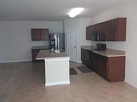 609 Lucerne Blvd, Winter Haven, Fl 33881 in Winter Haven, FL (Photo 3 of 9)