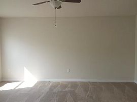 609 Lucerne Blvd, Winter Haven, Fl 33881 in Winter Haven, FL (Photo 6 of 9)