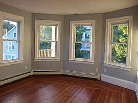 Beautiful 3 Bedroom 2 Bath Home For Rent in Providence, RI