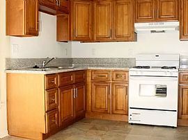 2 Beautiful Bedrooms For Rent in Los Angeles, CA (Photo 4 of 9)