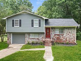 2728 6th St Ne, Center Point, Al 35215 in Center Point, AL