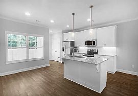 5245 University Gardens Dr, Cottondale, Al 35453 in Cottondale, AL (Photo 5 of 12)