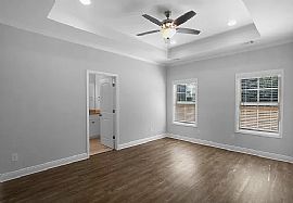 5245 University Gardens Dr, Cottondale, Al 35453 in Cottondale, AL (Photo 9 of 12)