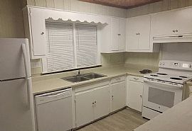 510 Strange Ave, Saraland, Al 36571 in Saraland, AL (Photo 3 of 12)