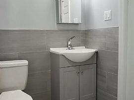 313 New York Ave #1, Providence, Ri 02905 in Providence, RI (Photo 8 of 12)