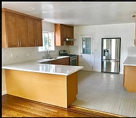 Spacious House For Rent in Oakland, CA (Photo 9 of 10)