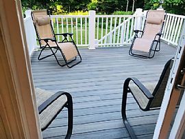 8 Arlington St, Essex Jct, Vt 05452 in Essex Junction, VT (Photo 7 of 7)