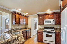 35723 18th Ave Sw, Federal Way, Wa 98023   House For Rent in Federal Way, WA (Photo 7 of 8)