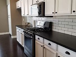 16945 W Manchester Dr, Surprise, Az 85374 in Surprise, AZ (Photo 3 of 12)