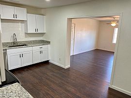 Beautifully Remodeled 3 Bedroom, 2 Bath Home in Mesa, AZ (Photo 4 of 4)