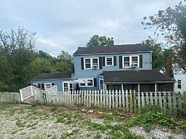 901 Wilkie Dr, Charleston, Wv 25314 in Charleston, WV