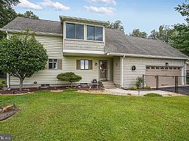 Picture Yourself Relaxing Poolside, Entertaining Or Enjoying  in Milford, DE