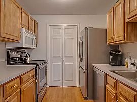 Rarely Available Penthouse Duplex with Private Outdoor Space in Boston, MA (Photo 6 of 10)