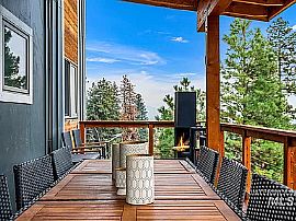 Single Family Residence  in Boise, ID