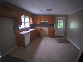 1611 Barkley Bridge Rd Hartselle, Al 35640 in Hartselle, AL (Photo 5 of 8)