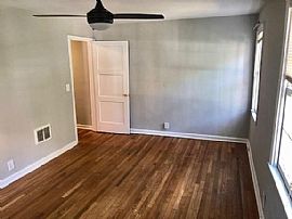 Well Positioned Home For Life Comfort in Los Angeles, CA (Photo 8 of 12)