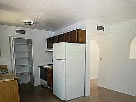 221 W Lee St #221, Tucson, Az 85705 in Tucson, AZ (Photo 4 of 9)