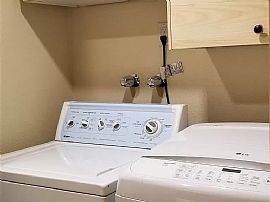 810 N Crescent Ln, Tucson, Az 85710 in Tucson, AZ (Photo 10 of 12)