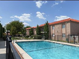 Well Positioned Home For Life Comfort in El Paso, TX (Photo 2 of 12)