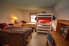  Newly Completed Townhouse with Spectacular Views in Mount Snow, VT (Photo 4 of 11)