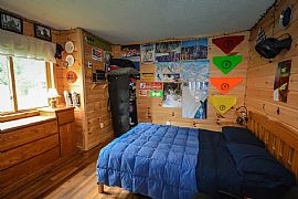 Charming and Spacious House Directly Across Ski Trail  in West Dover, VT (Photo 6 of 8)