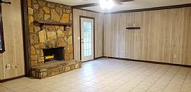 105 Foxhill Dr, Enterprise, Al 36330 in Enterprise, AL (Photo 3 of 9)