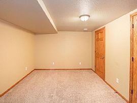 W174n10148 Tanglewood Dr, Germantown, Wi 53022 in Germantown, WI (Photo 10 of 12)