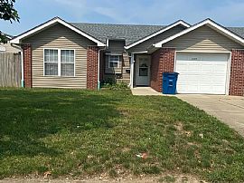 Welcome to Anthony Square! Offering Quaint, Single-Story Layout in Terre Haute, IN